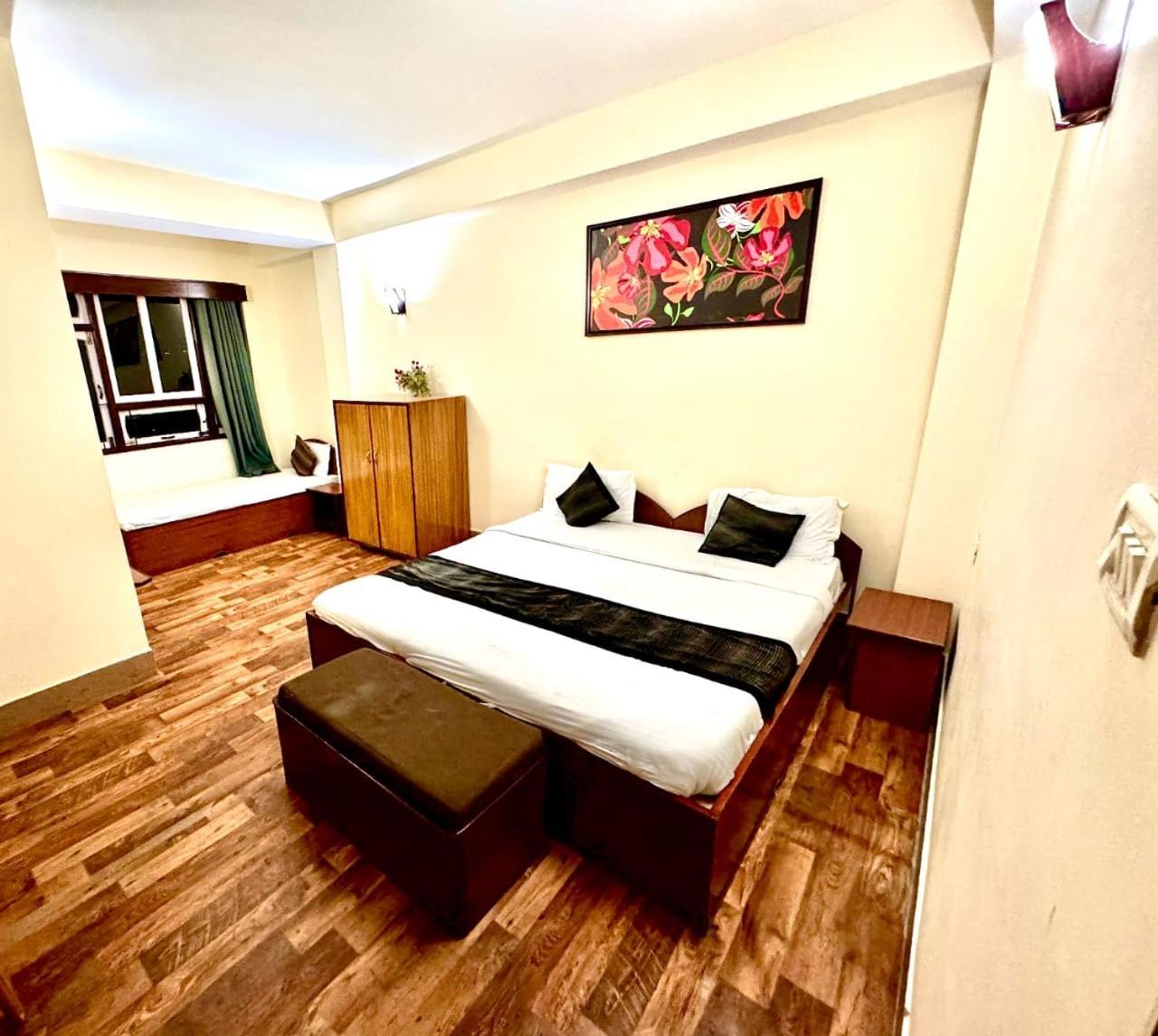 Отель Mayel-Lyang Residency Гангток Экстерьер фото
